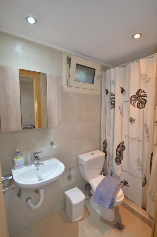 Апартаменты Domenica House Kondaraina Экстерьер фото